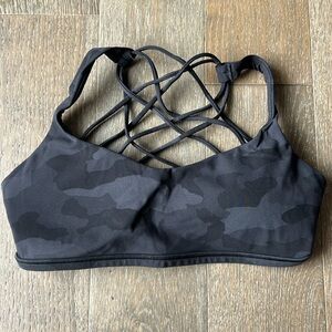 Lululemon free to be bra